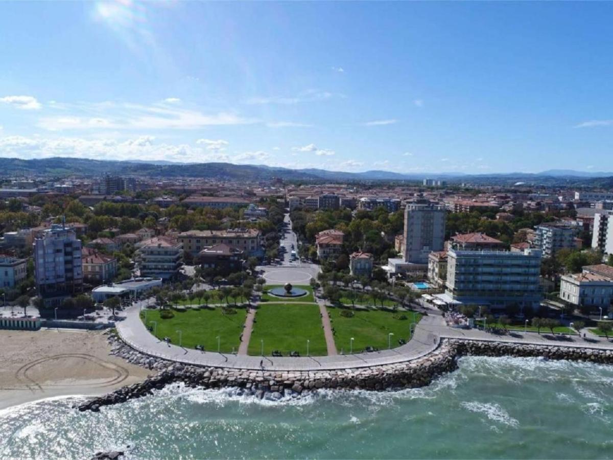 Casa Gramsci Luxury Apartment Pesaro Ngoại thất bức ảnh