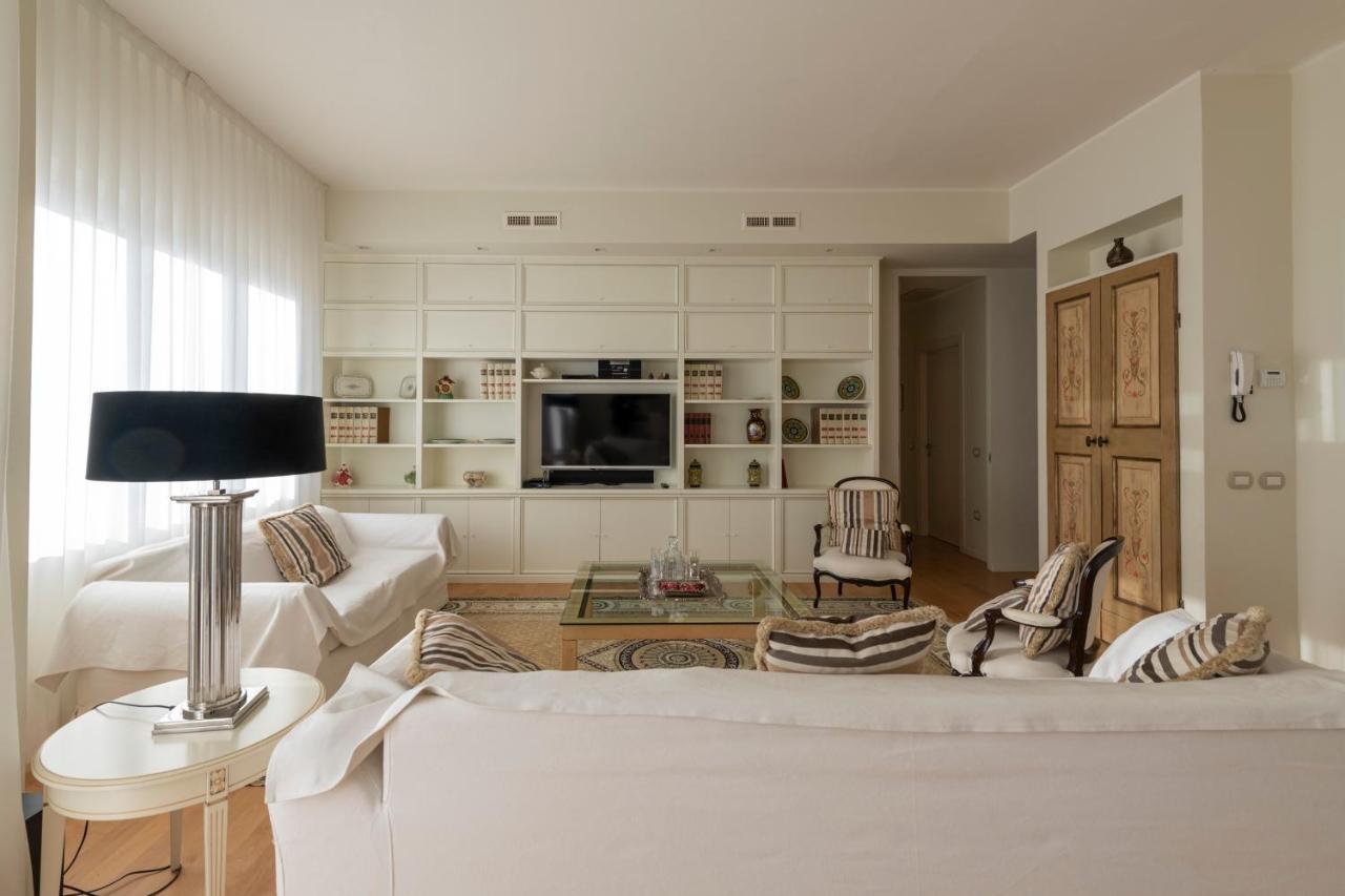Casa Gramsci Luxury Apartment Pesaro Ngoại thất bức ảnh