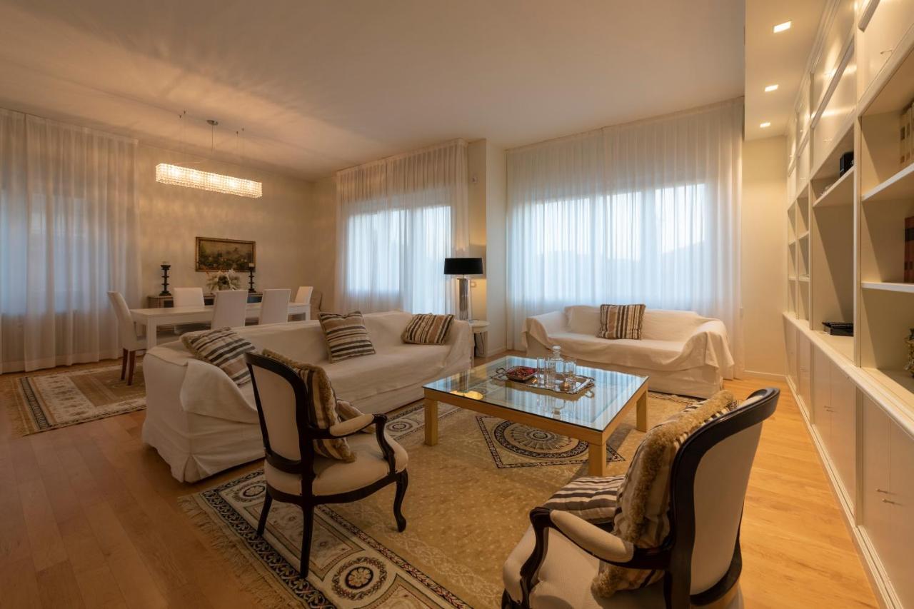 Casa Gramsci Luxury Apartment Pesaro Ngoại thất bức ảnh