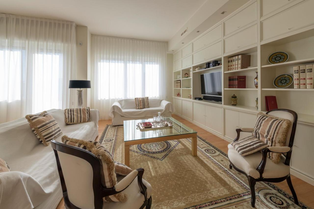 Casa Gramsci Luxury Apartment Pesaro Ngoại thất bức ảnh