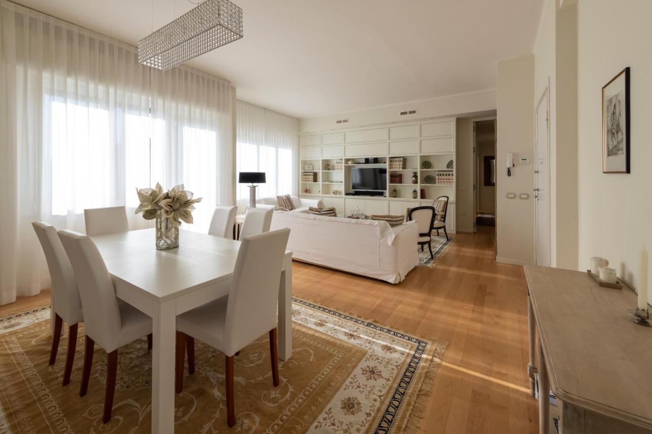 Casa Gramsci Luxury Apartment Pesaro Ngoại thất bức ảnh