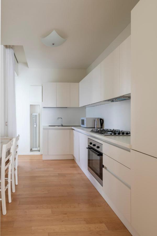 Casa Gramsci Luxury Apartment Pesaro Ngoại thất bức ảnh