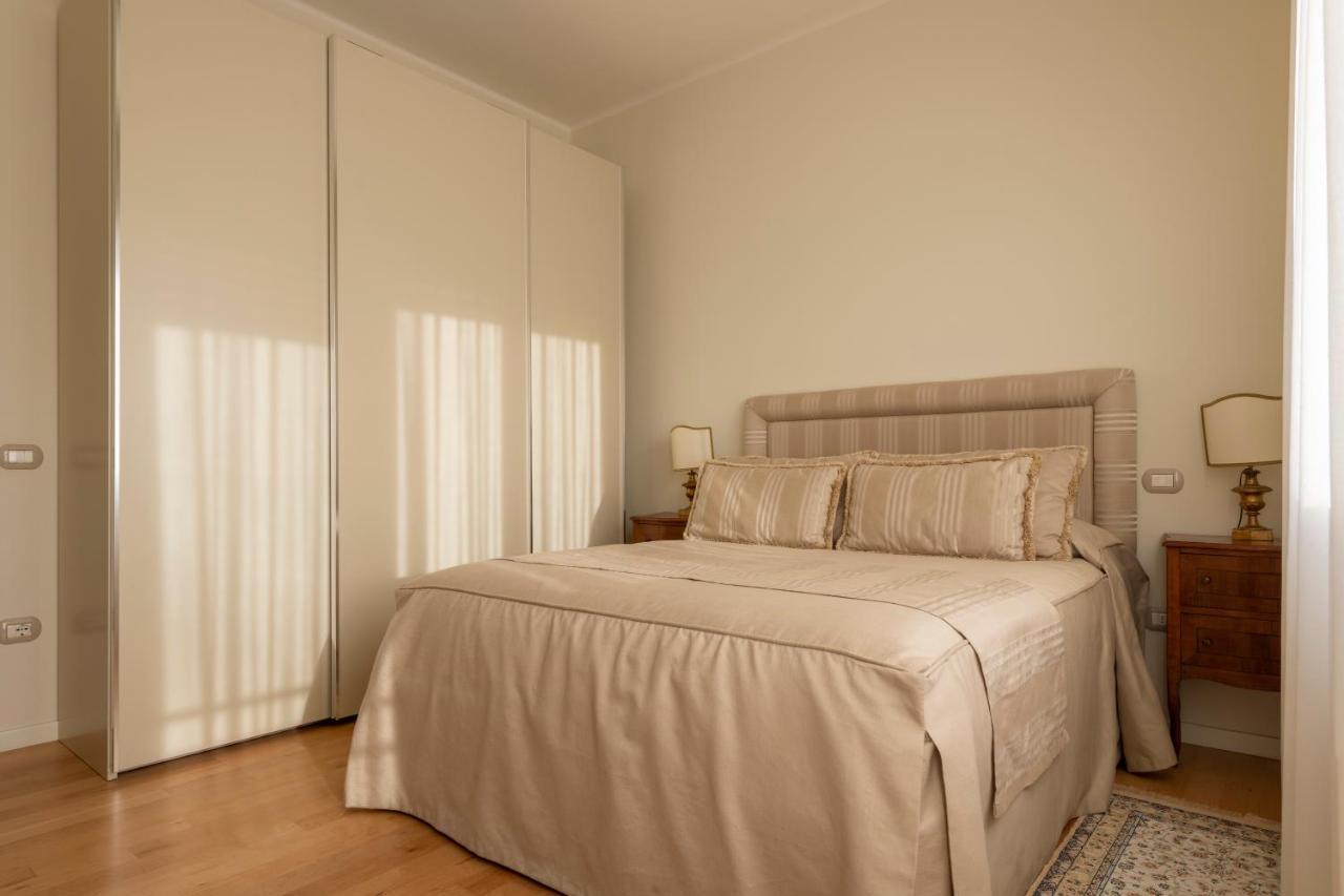 Casa Gramsci Luxury Apartment Pesaro Ngoại thất bức ảnh