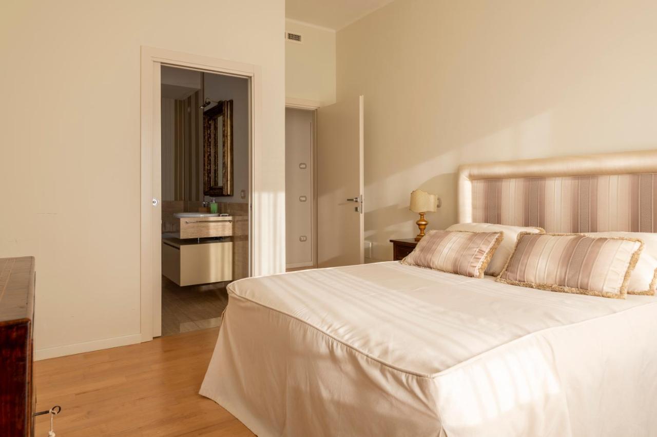 Casa Gramsci Luxury Apartment Pesaro Ngoại thất bức ảnh