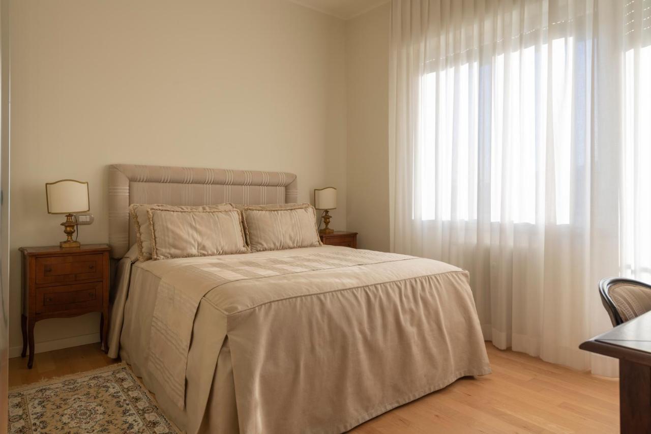 Casa Gramsci Luxury Apartment Pesaro Ngoại thất bức ảnh
