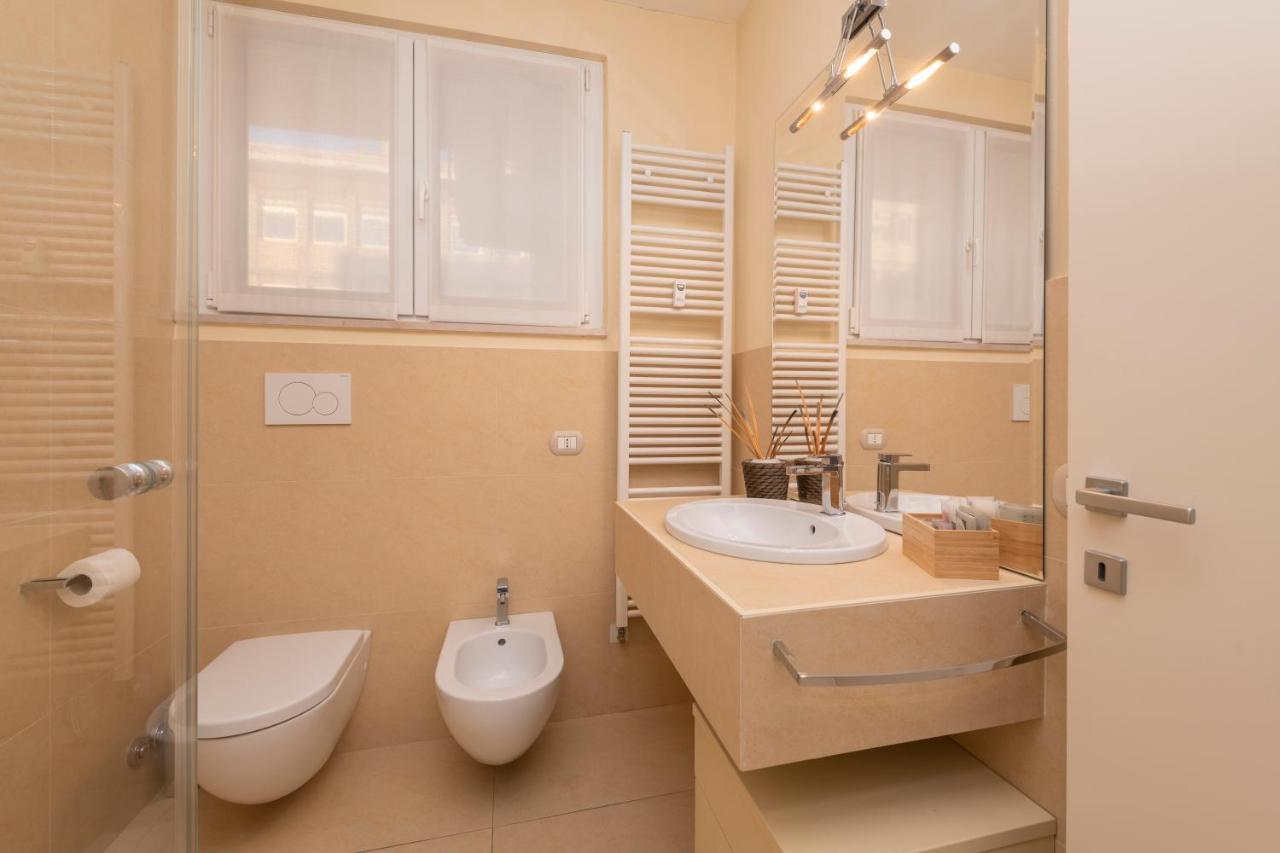 Casa Gramsci Luxury Apartment Pesaro Ngoại thất bức ảnh